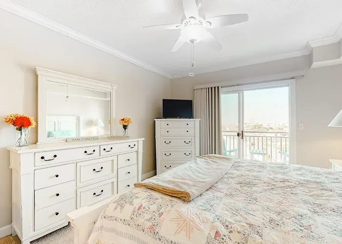 Holiday home Pier Seventeen 302